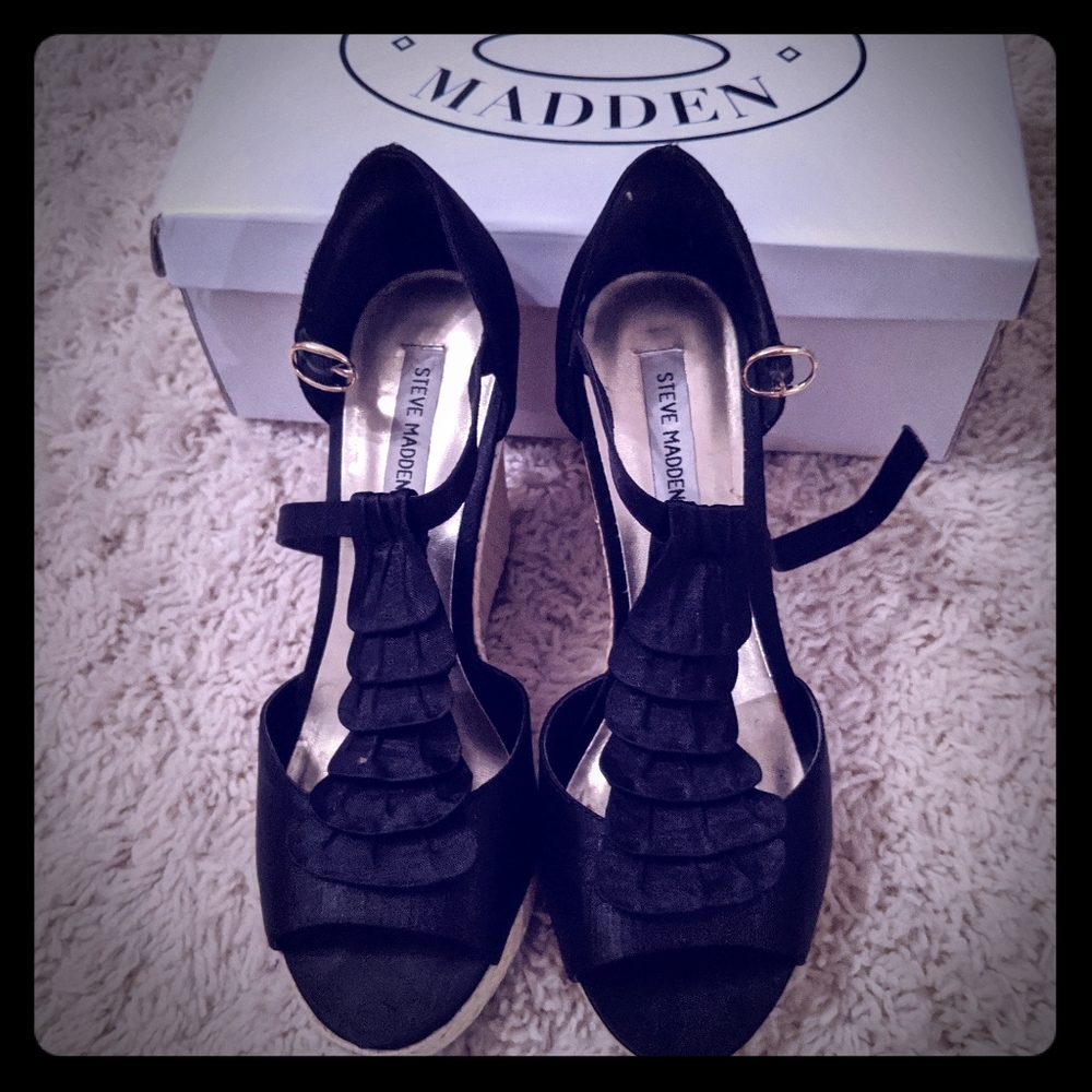 Steve Madden wedge sandals